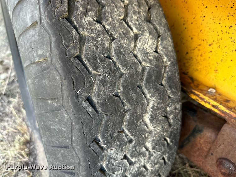 image for item DK2567 1985 Hillsboro  equipment trailer