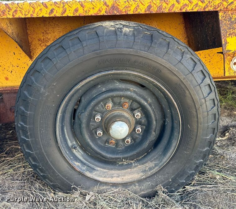 image for item DK2567 1985 Hillsboro  equipment trailer