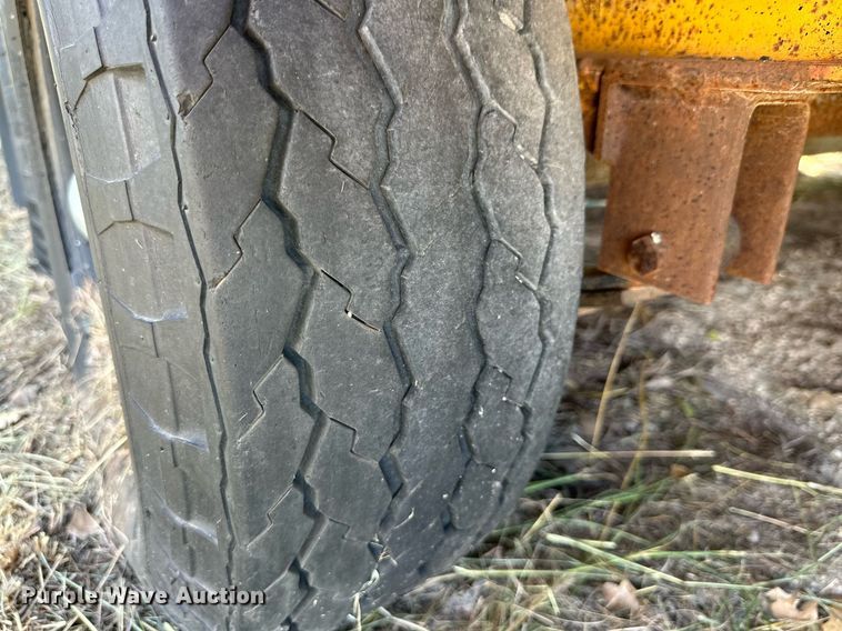 image for item DK2567 1985 Hillsboro  equipment trailer