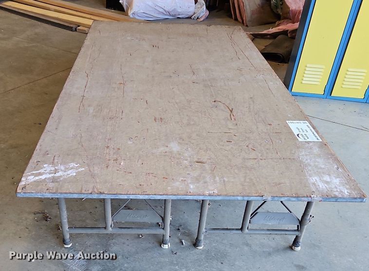 image for item DN7003 (10) Midwest stage risers