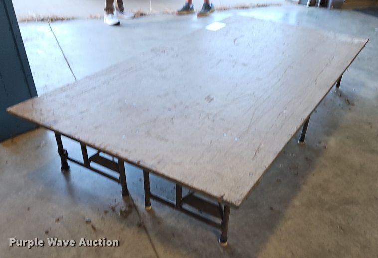 image for item DN7003 (10) Midwest stage risers