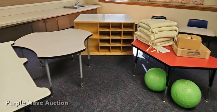 image for item DN7008 Furniture