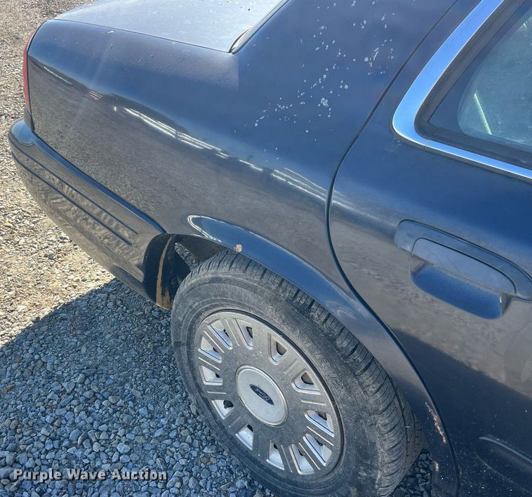 image for item DP2109 2003 Ford Crown Victoria  Police Interceptor