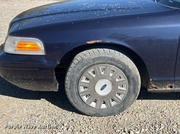 image for item DP2109 2003 Ford Crown Victoria  Police Interceptor