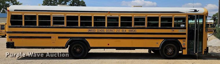 image for item DP2444 2000 Blue Bird TC2000  school bus