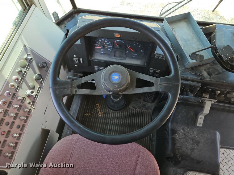 image for item DP2444 2000 Blue Bird TC2000  school bus