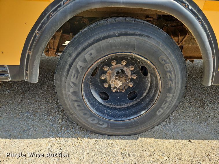 image for item DP2444 2000 Blue Bird TC2000  school bus