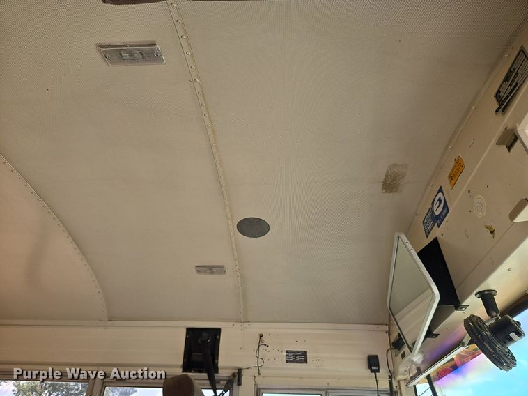 image for item DP2445 1993 Blue Bird TC2000  school bus