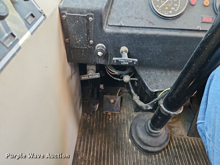 image for item DP2445 1993 Blue Bird TC2000  school bus