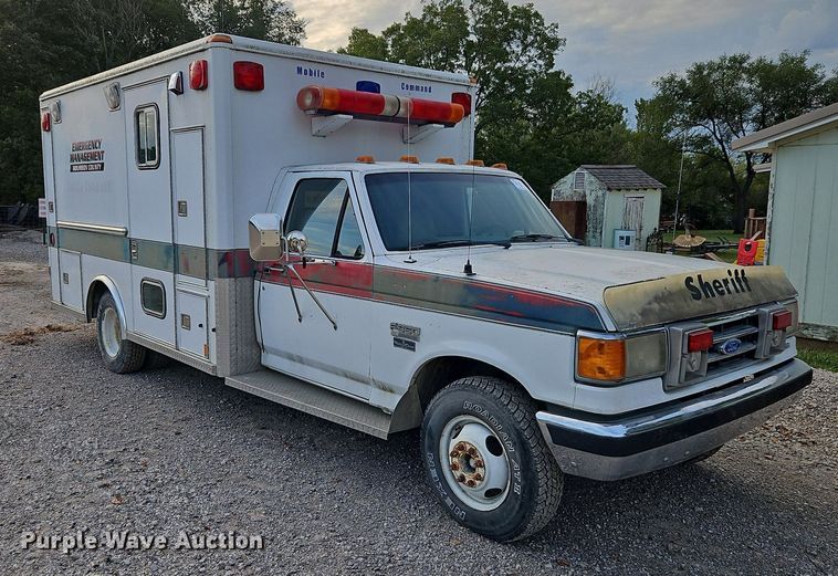 image for item DP2448 1991 Ford F350 XL  ambulance