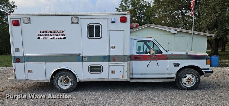 image for item DP2448 1991 Ford F350 XL  ambulance