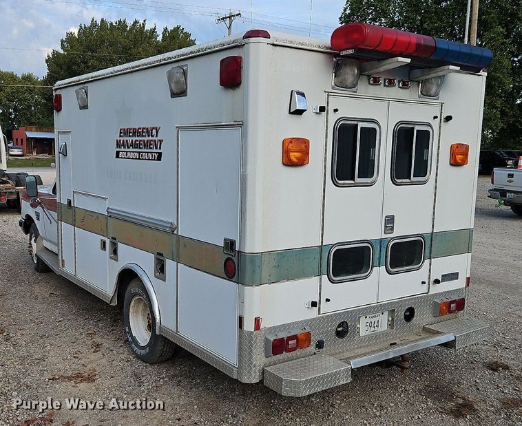 image for item DP2448 1991 Ford F350 XL  ambulance