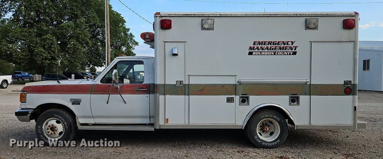 image for item DP2448 1991 Ford F350 XL  ambulance