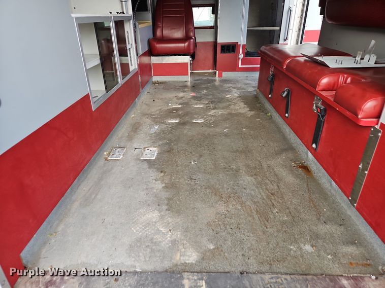 image for item DP2448 1991 Ford F350 XL  ambulance