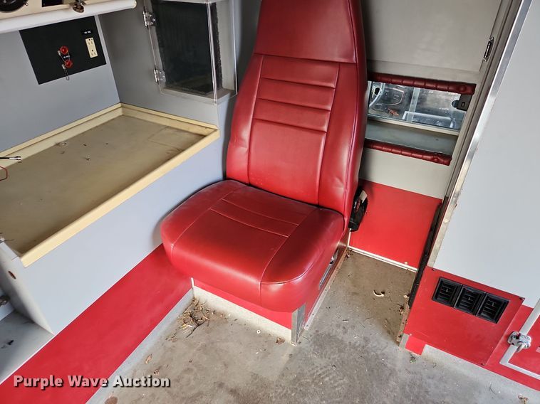 image for item DP2448 1991 Ford F350 XL  ambulance