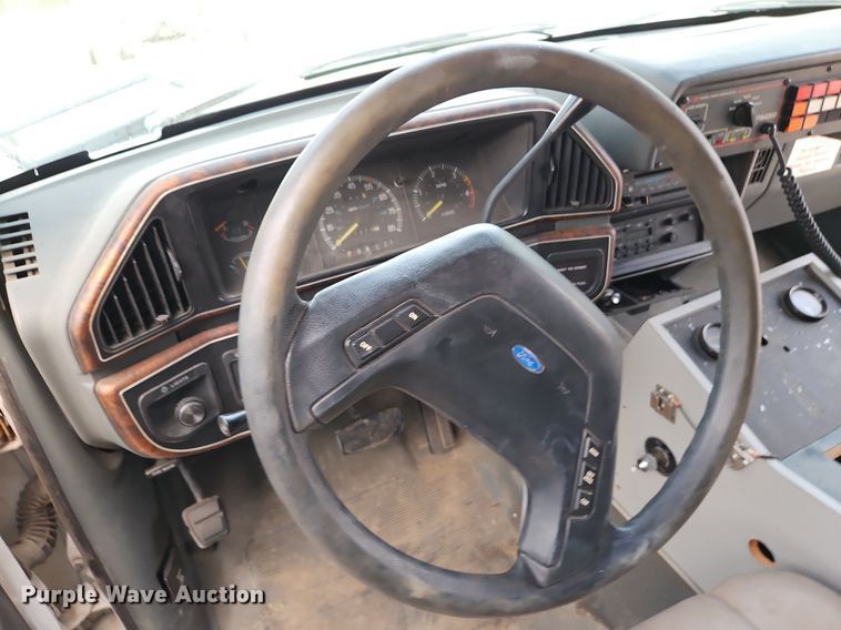 image for item DP2448 1991 Ford F350 XL  ambulance