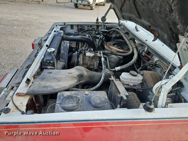 image for item DP2448 1991 Ford F350 XL  ambulance