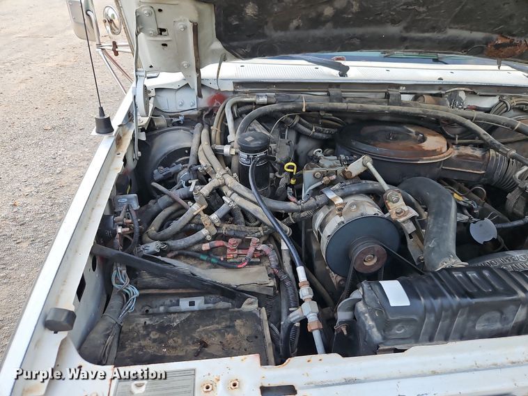 image for item DP2448 1991 Ford F350 XL  ambulance