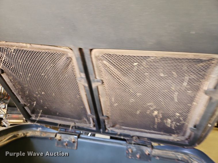 image for item DP2472 John Deere  leaf vacuum