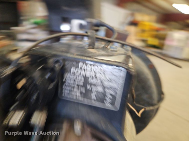 image for item DP2472 John Deere  leaf vacuum