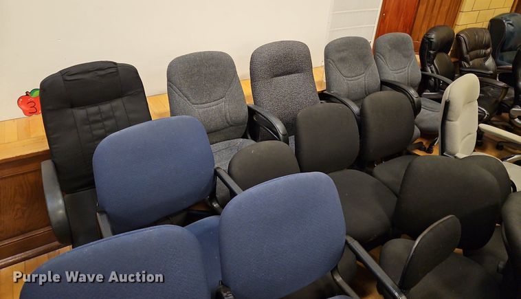 image for item DP2524 Approximately 38 office chairs