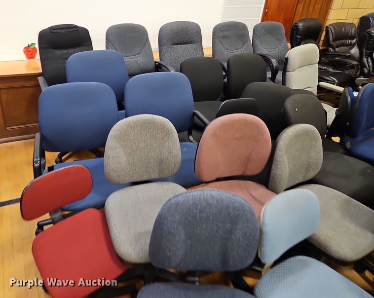 image for item DP2524 Approximately 38 office chairs