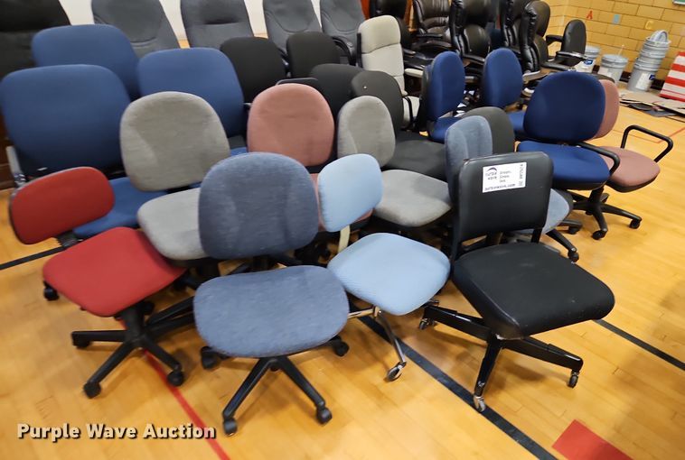 image for item DP2524 Approximately 38 office chairs