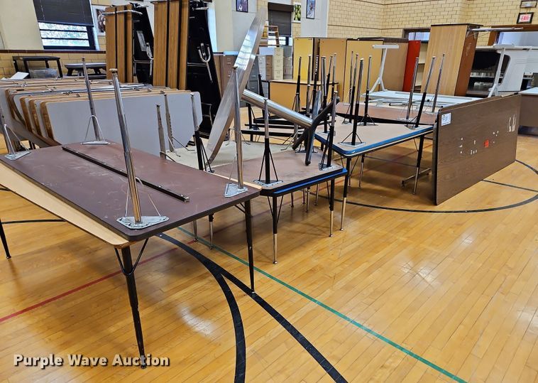 image for item DP2526 Approximately 20 tables