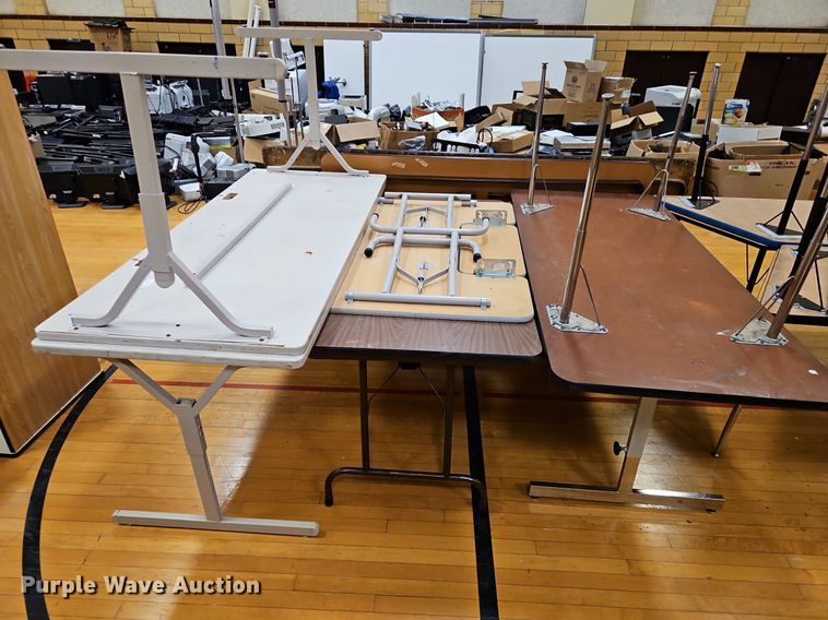 image for item DP2526 Approximately 20 tables