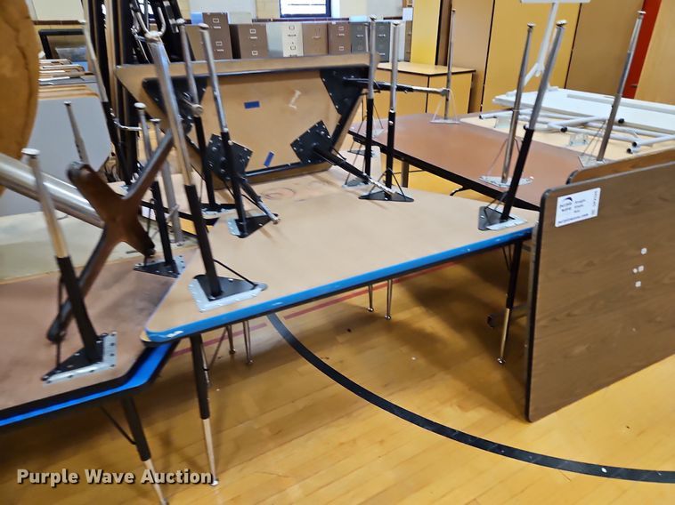 image for item DP2526 Approximately 20 tables