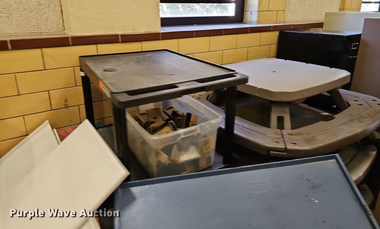 image for item DP2528 Filing cabinets