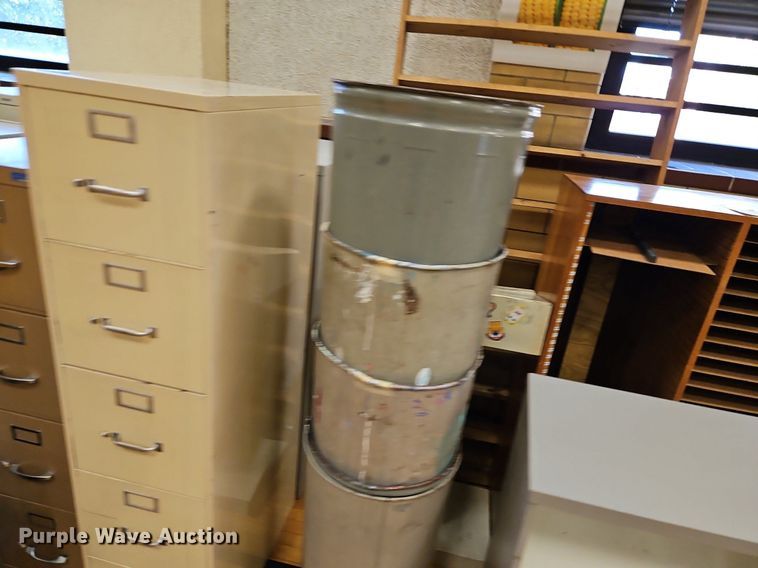 image for item DP2528 Filing cabinets