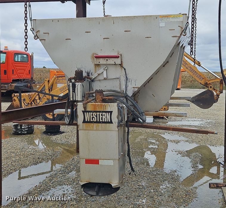 image for item DP6167 Western Striker  spreader