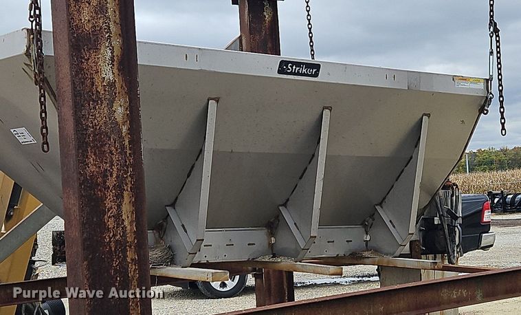 image for item DP6167 Western Striker  spreader