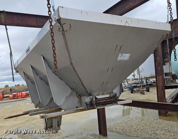 image for item DP6167 Western Striker  spreader