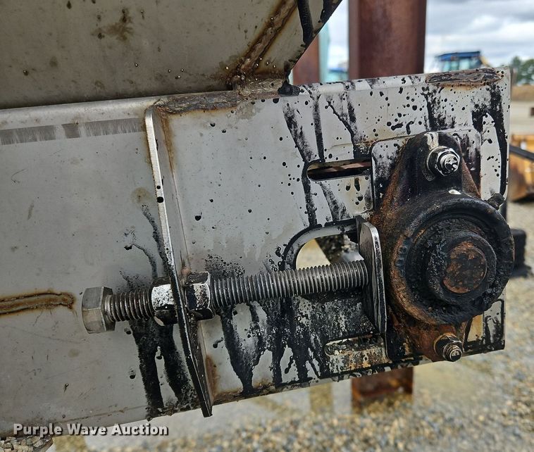 image for item DP6167 Western Striker  spreader