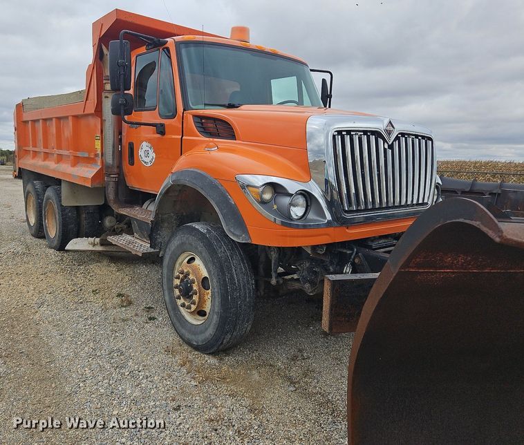 image for item DP6168 2008 International WorkStar 7600  dump truck