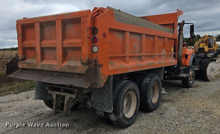 image for item DP6168 2008 International WorkStar 7600  dump truck