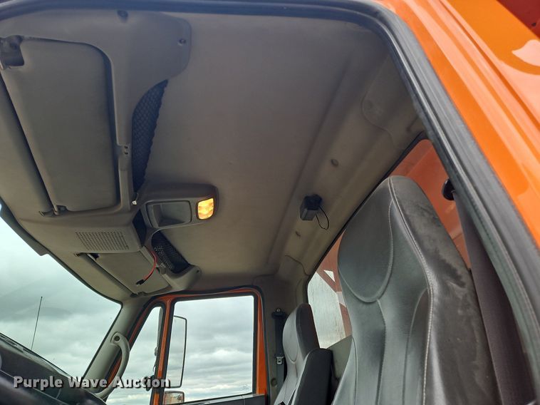 image for item DP6168 2008 International WorkStar 7600  dump truck