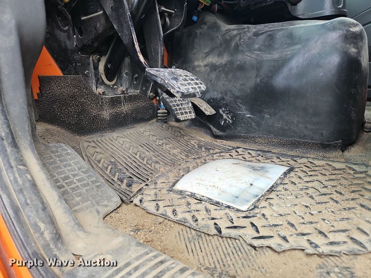 image for item DP6168 2008 International WorkStar 7600  dump truck