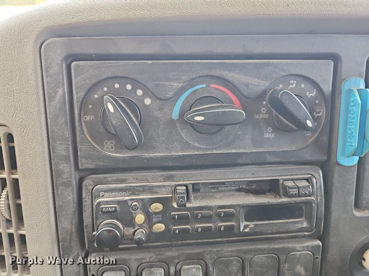 image for item DP6168 2008 International WorkStar 7600  dump truck