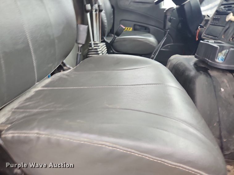 image for item DP6168 2008 International WorkStar 7600  dump truck