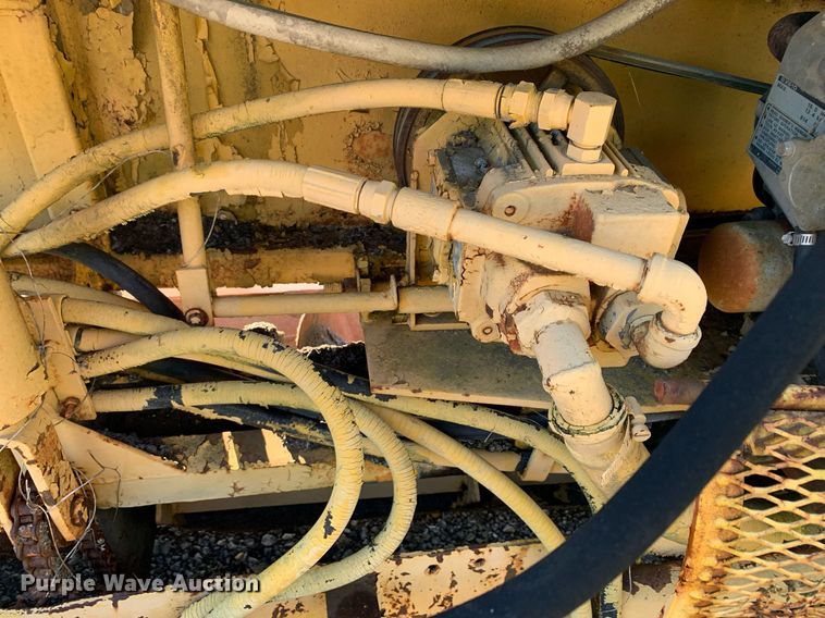 image for item DP8673 1975 Puckett T450  paver