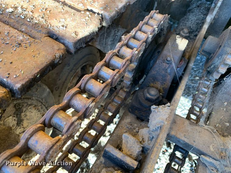 image for item DP8673 1975 Puckett T450  paver