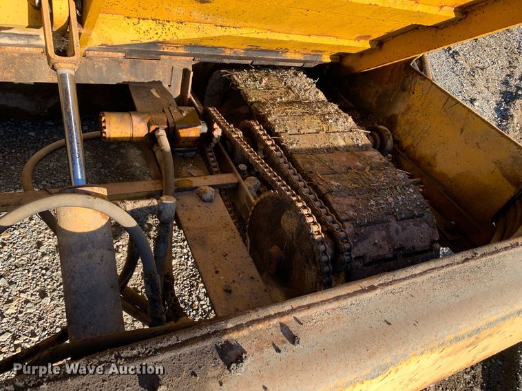 image for item DP8673 1975 Puckett T450  paver