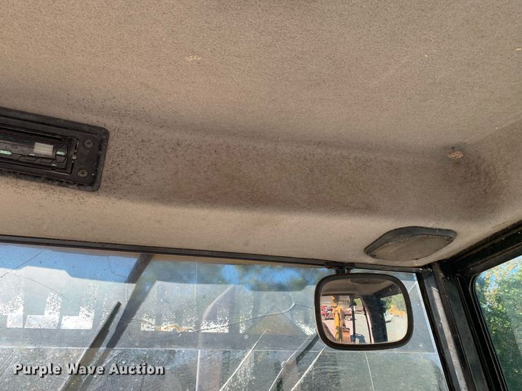 image for item DP8676 2002 Caterpillar 416D  backhoe