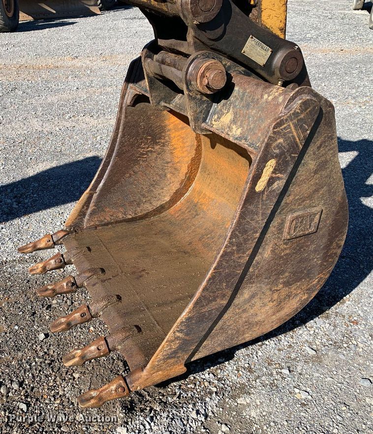 image for item DP8676 2002 Caterpillar 416D  backhoe