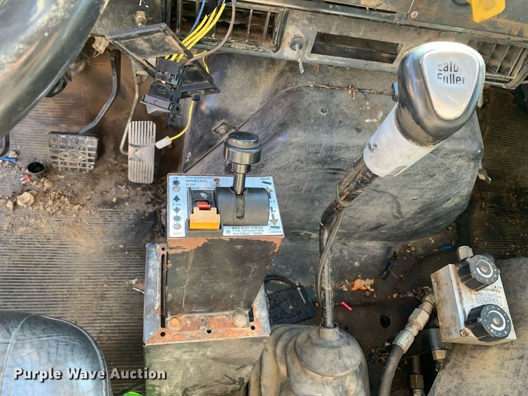 image for item DP8678 1998 International 4900  dump truck