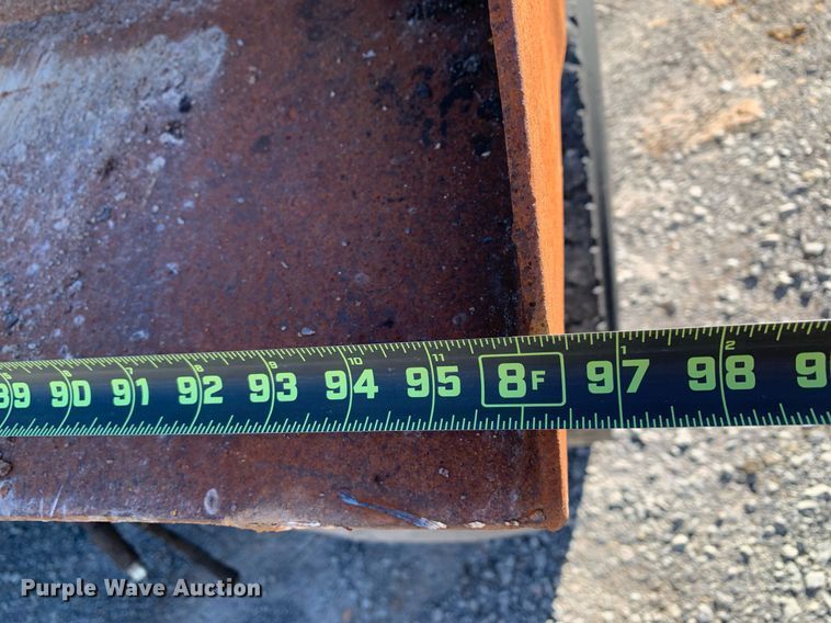 image for item DP8678 1998 International 4900  dump truck