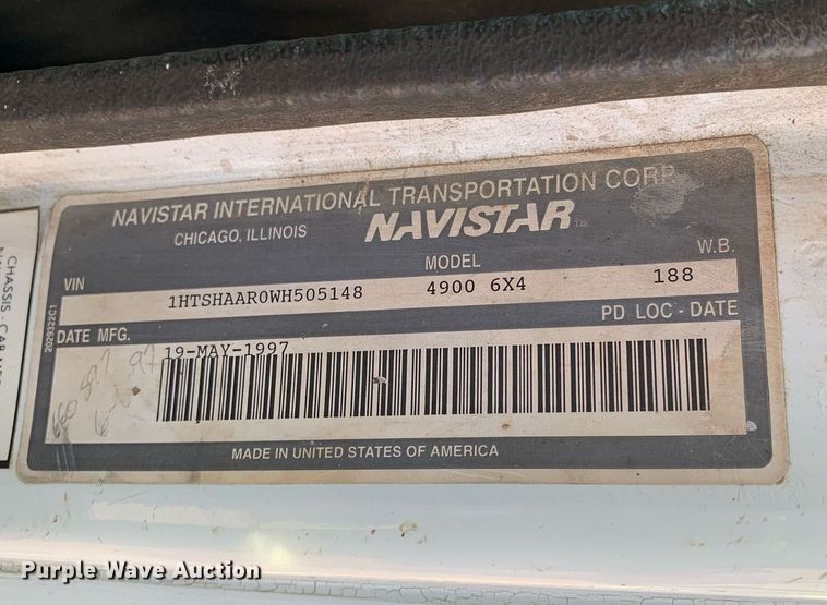 image for item DP8678 1998 International 4900  dump truck